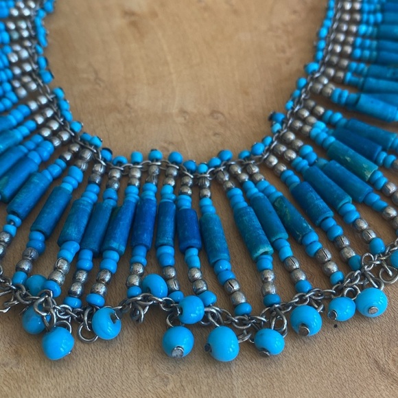 Beaded statement necklace - Picture 3 of 6